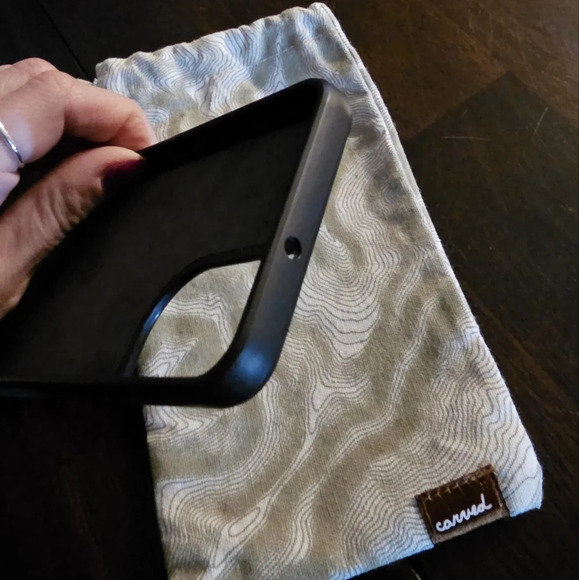 Samsung Galaxy S22 Plus Carved Case‎ - Picture 7 of 8